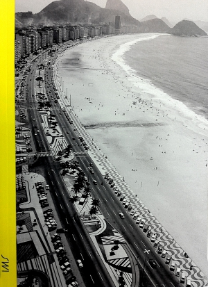 Caderno Marcel Gautherot, Vista aérea de Copacabana, década de 1970