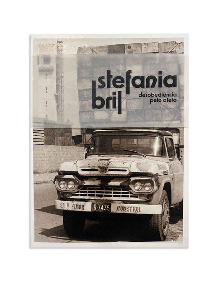Kit 10 postais Stefania Bril: desobediência pelo afeto